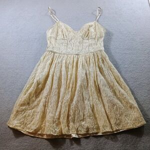 Pins and Needles Women Lace Mini Dress Cream M‎ Fit and Flare Sweetheart Neck